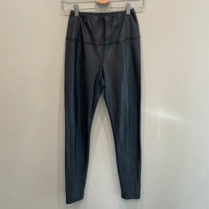 Aritzia Wilfred Free Faux Leather Ankle Pant Legging Black - Size: Small